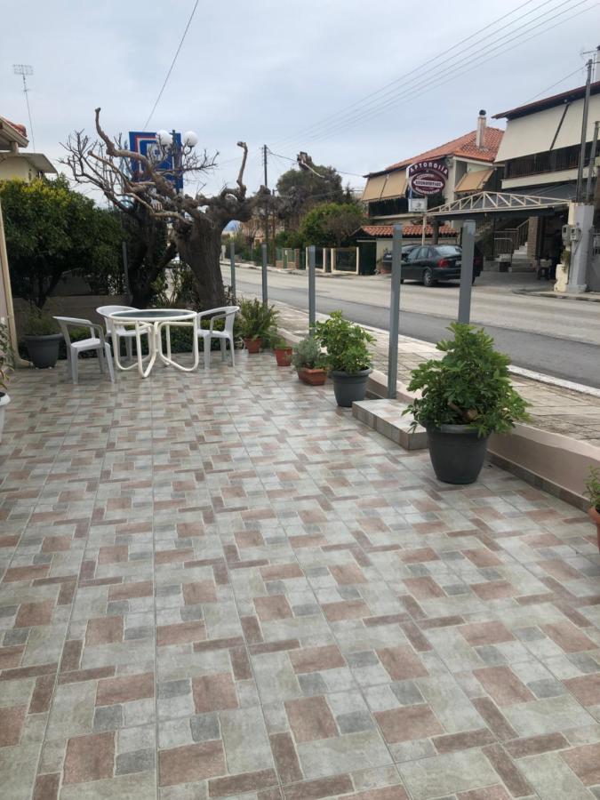 Chrysa'S House Apartment Егіо Екстер'єр фото