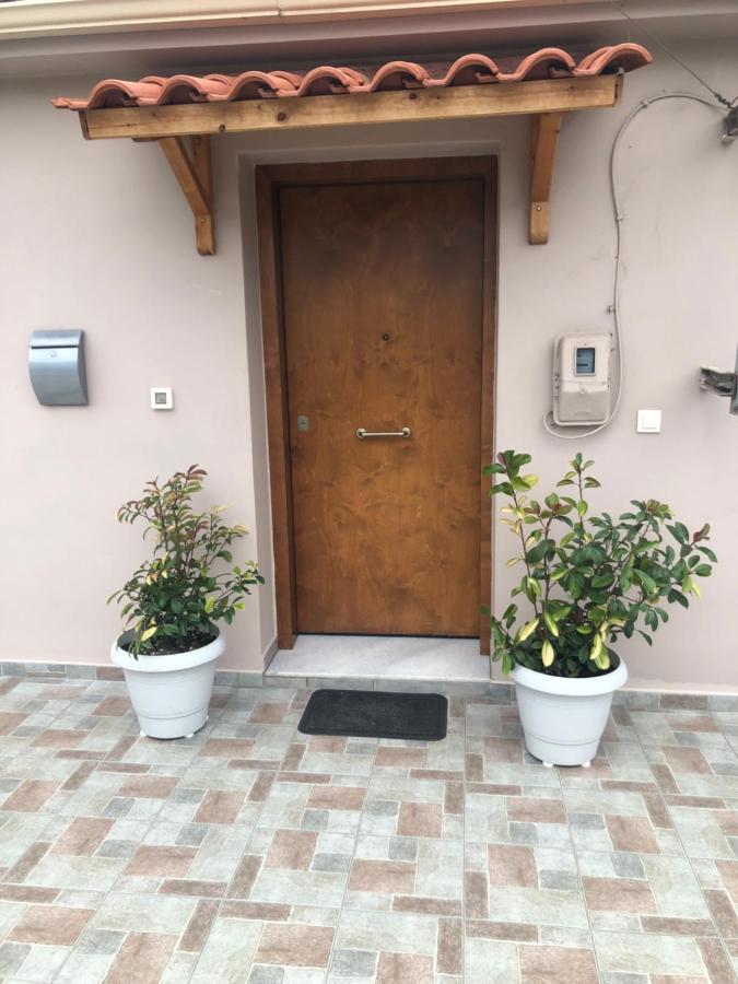 Chrysa'S House Apartment Егіо Екстер'єр фото